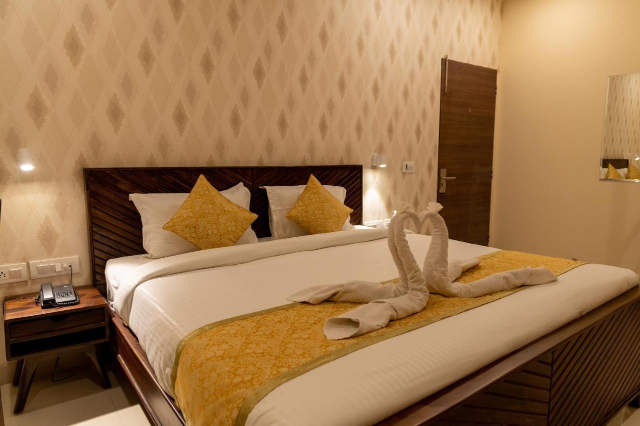 ג'איפור Vienna- A Boutique Hotel מראה חיצוני תמונה